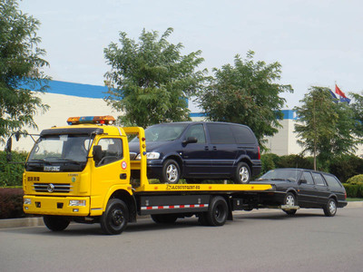 新乡各县区高速汽车拖车 高速上有没有修车师傅